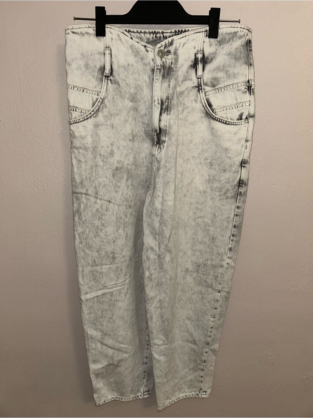 AllSaints Women’s Acid-Wash paper bag Light Gray Boyfriend Jeans - Picture 1 of 7